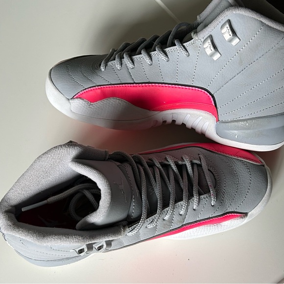 2019 NIKE AIR JORDAN Retro 12 youth size 5Y - Picture 7 of 9